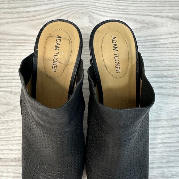 Adam Tucker Mylee Mule Sandal WMNS 8 Black Perforated Leather Block Heel Slip On - Picture 9 of 10